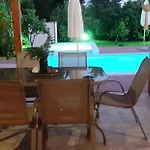 Apartament Maria Lemoni Swimming Pool *
