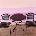 Maria Lemoni Swimming Pool Apartament