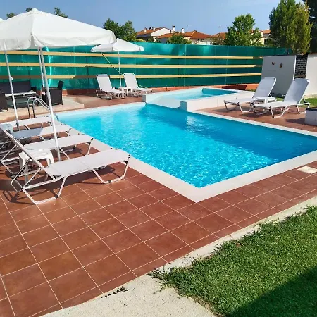 Maria Lemoni Swimming Pool * Неа Скиони
