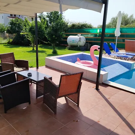 Maria Lemoni Swimming Pool * Nea Skioni