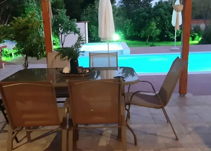 Apartamento Maria Lemoni Swimming Pool *