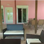 Apartment Maria Lemoni Swimming Pool
