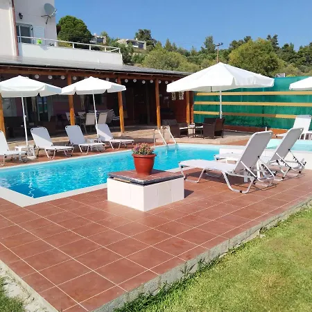 Maria Lemoni Swimming Pool Апартаменты Неа-Скиони