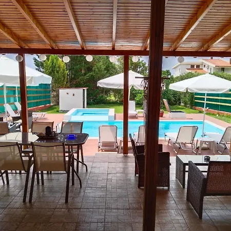 Maria Lemoni Swimming Pool Апартаменты Неа-Скиони