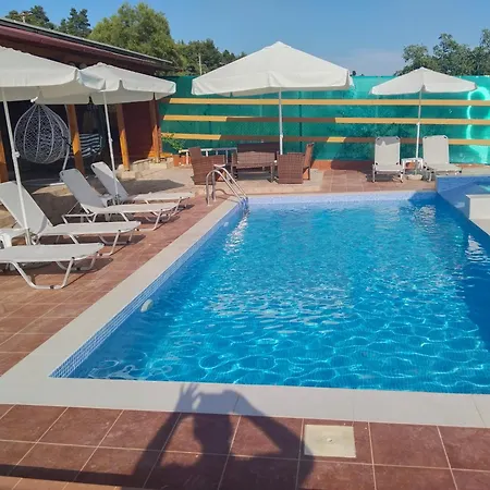 Maria Lemoni Swimming Pool *