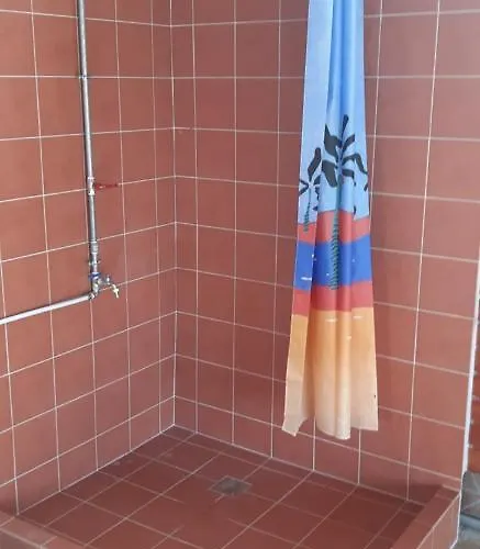 Maria Lemoni Swimming Pool نيا سكيوني