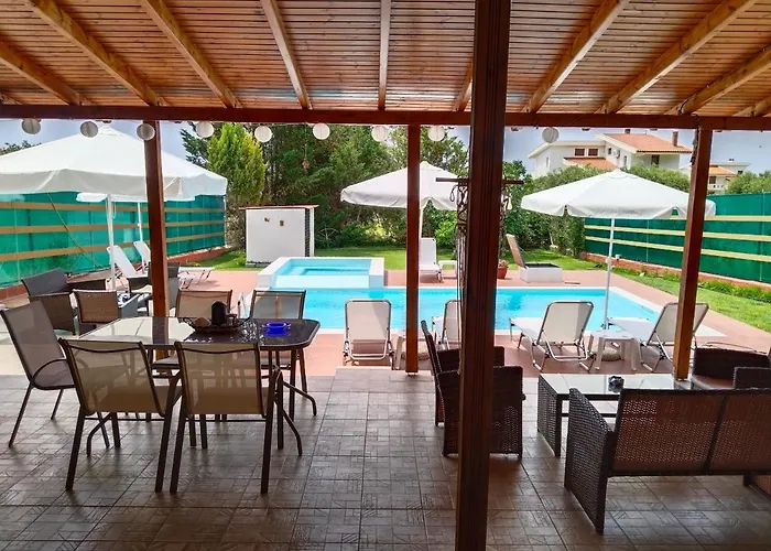 Maria Lemoni Swimming Pool شقة نيا سكيوني